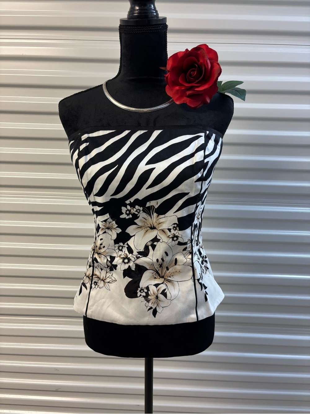 White House Black Market Black & White Strapless Floral Zebra Bone in iCami New